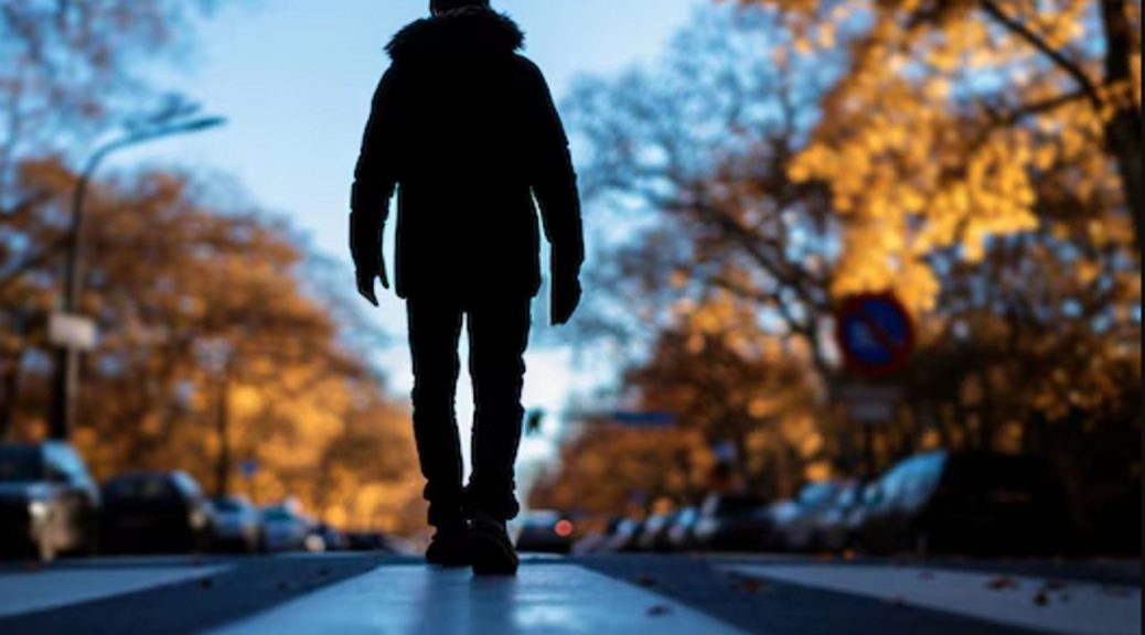 Jogging Pagi Mulai Ditinggalkan – Gen Z Lebih Pilih 'Slow Walk' Sambil Ngobrol Selama 30 Menit